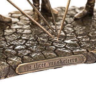 Статуетка "Три мушкетери" (15 см) (77394A4) 77394A4 фото