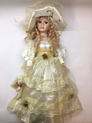 Подарова лялька сувенірна, колекціонована, порцелянова, 50 см 04 04 фото