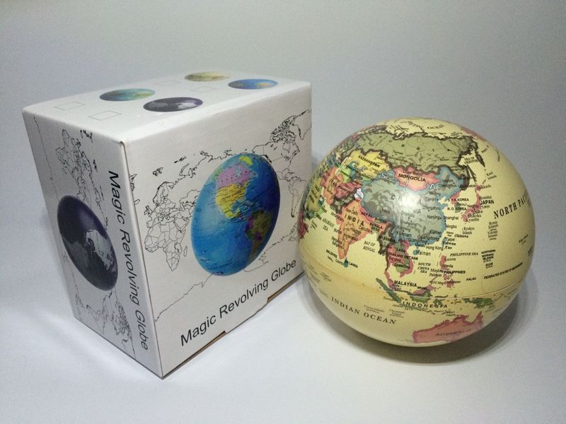 Глобус з підсвічуванням, що обертається -Magic Revolving Globe 1405-3 фото